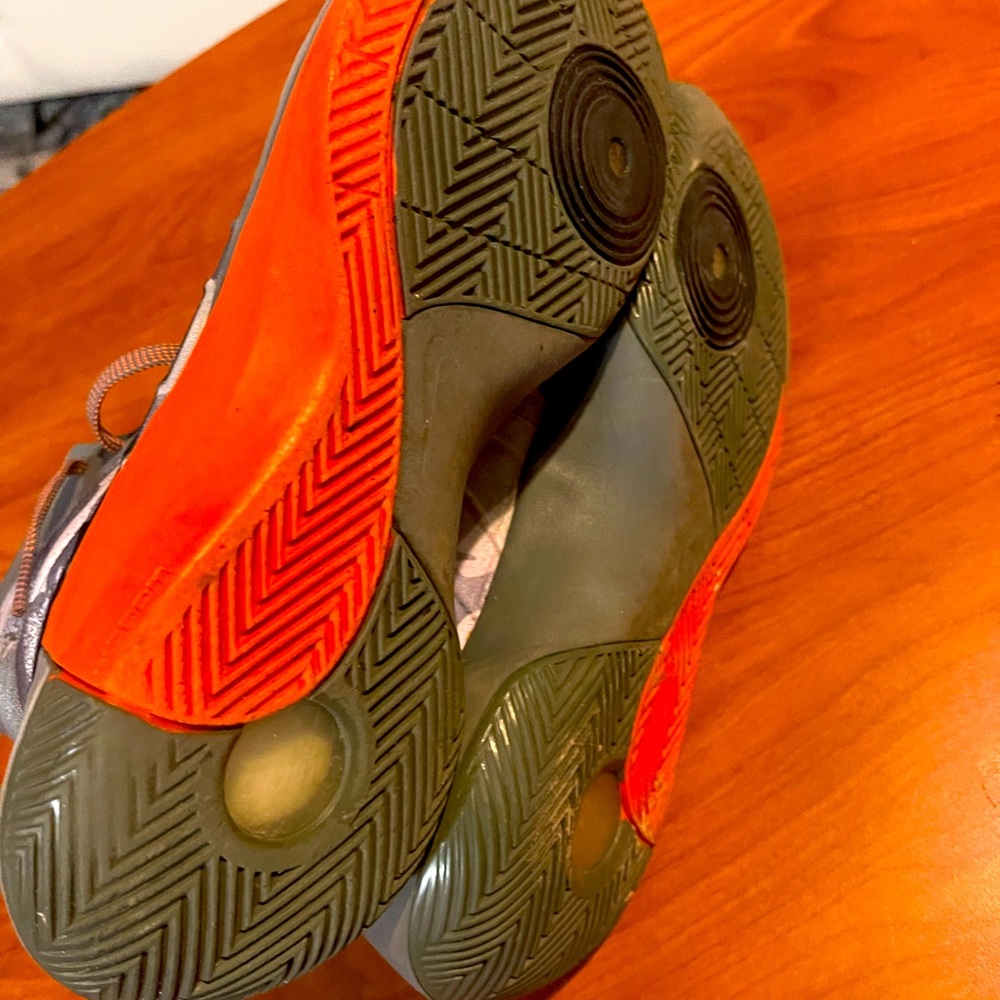 Nike Camouflage High-Top Sneakers - Gray and Orange - Picture 4 of 6
